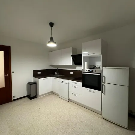 Apartment Nimes, Centre-ville Nimes